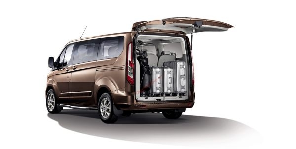 Ford Tourneo 2022 Giá xe Tourneo lăn bánh kèm tin khuyến mại 32023